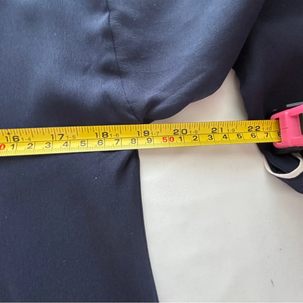 Ann Taylor XS Navy Blue with White Trim Boat Neck Blouse Slit Sleeves NWT - Picture 6 of 12